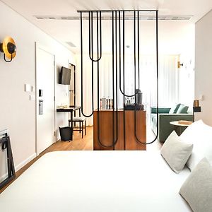 Standard Double Suite